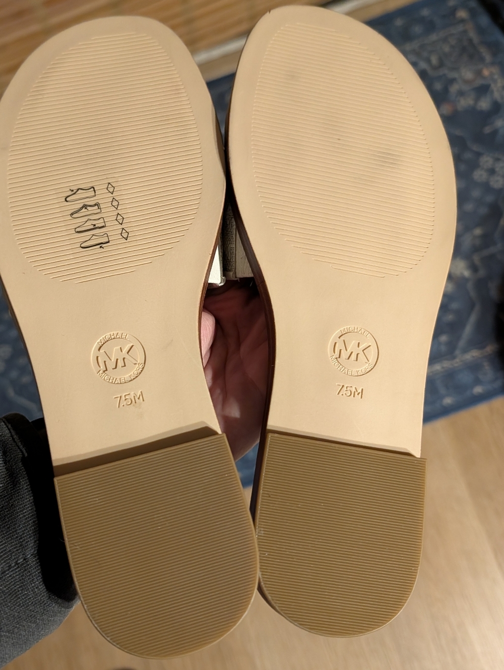Michael Kors Felicia Flat Slide MK Signature Logo Print in Vanilla - Picture 9 of 13